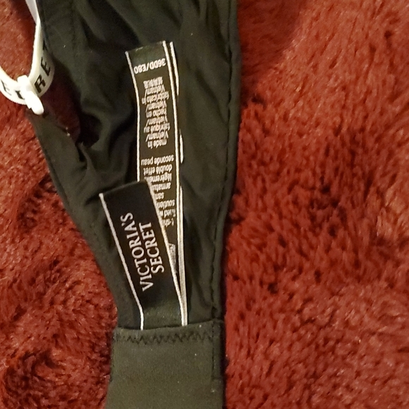 Victoria's Secret T-SHIRT Bra - Picture 3 of 6